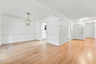 114 Wimbledon Drive, Pinehurst, NC 28374 – photo 4: Dining to Kitchen
