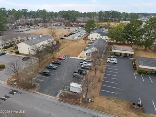 125 Oakmont Drive, Greenville, NC 27858 – photo 8: 125 Oakmont Dr