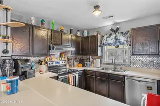 266 Parnell Road, Hubert, NC 28539 – photo 10: 26_kitchen