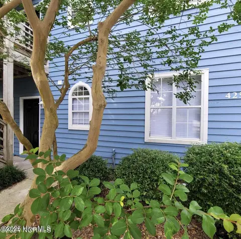 4250 Wilshire Boulevard 104-A, Wilmington