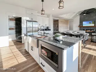 11112 Yawl Street, Elizabeth City, NC 27909 – photo 17: Kitchen and Island