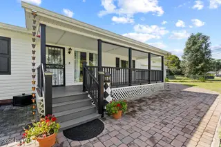 2828 Easy Street, Newport, NC 28570 – photo 2: Front (B)