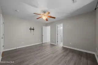 242 Sweet Gum Lane, Richlands, NC 28574 – photo 16: 42-web-or-mls-_RAD4274