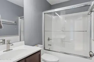 2325 White Oak River Road, Maysville, NC 28555 – photo 18: 2325 white oak river _ Interior (17 of 1