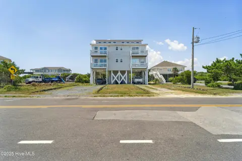 2080-2082 New River Inlet Road, North Topsail Beach