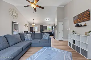 221 Breakwater Drive, Sneads Ferry, NC 28460 – photo 7: Living Room
