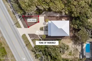 1607 W Fort Macon Road, Atlantic Beach, NC 28512 – photo 22: Loads of Parking!