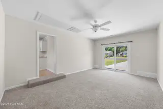 434 Kenwood Drive, Jacksonville, NC 28540 – photo 19: 24_family room