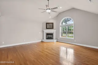 4422 Grey Oaks Court, Wilmington, NC 28412 – photo 5: 50_living room
