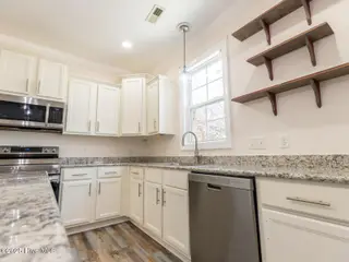 211 Cheswick Drive, Holly Ridge, NC 28445 – photo 19: Kitchen