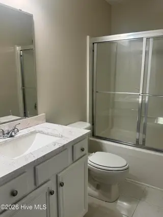2055 Cambria Drive B, Greenville, NC 27834 – photo 13: IMG_4877
