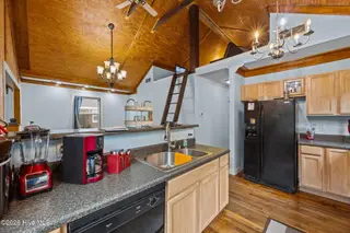 New Bern – photo 18: 19-web-or-mls-0C0A2039