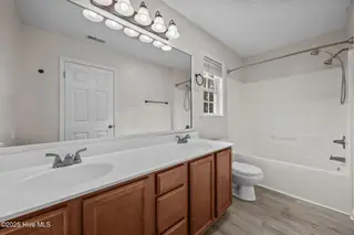4015 W T Whitehead Drive, Jacksonville, NC 28546 – photo 11: Master Bedroom Bathroom