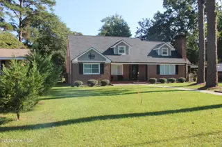 227 E College Street, Whiteville, NC 28472 – photo 3: IMG_3387