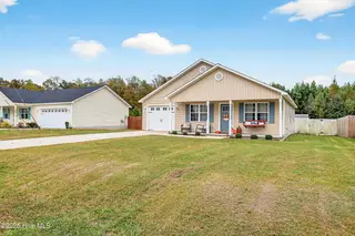 132 Woodbury Farm Drive, Jacksonville, NC 28540 – photo 2: 02