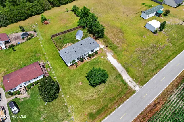 2676 White Oak River Road, Maysville, NC 28555