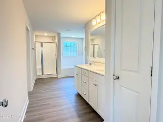 523 Country Club Villa Drive, Shallotte, NC 28470 – photo 6: Primary Bathroom