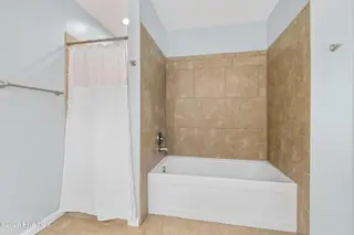 5874 Lake Joel Drive SW, Ocean Isle Beach, NC 28469 — 3-bedroom home in Crownstream, Ocean Isle Beach, NC, photo 23 of 47: 5874LakeJoelDrSW - 25
