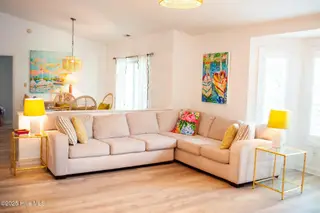 413 Commerce Avenue Unit D, Morehead City, NC 28557 – photo 9: Living room