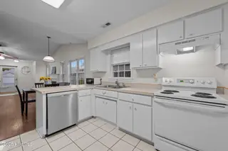 3715 Elizabeth Avenue, New Bern, NC 28562 – photo 5: 3715 Elizabeth Avenue