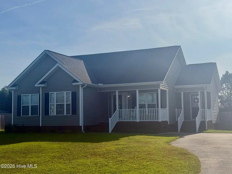 537 Rachel Lane, Grimesland, NC 27837 — 3-bedroom home in Avon Ridge, Grimesland, NC, photo 1 of 1: IMG_3677 (1)