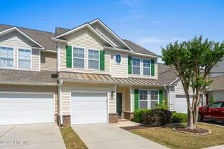 123 Freeboard Lane, Calabash, NC 28467 — 3-bedroom condo in Beacon Townes, Calabash, NC, photo 2 of 68: 1-web-or-mls-123 Freeboard Ln 1