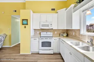 2021 W Dolphin Drive, Oak Island, NC 28465 – photo 21: 2021WestDolphinDrive-17