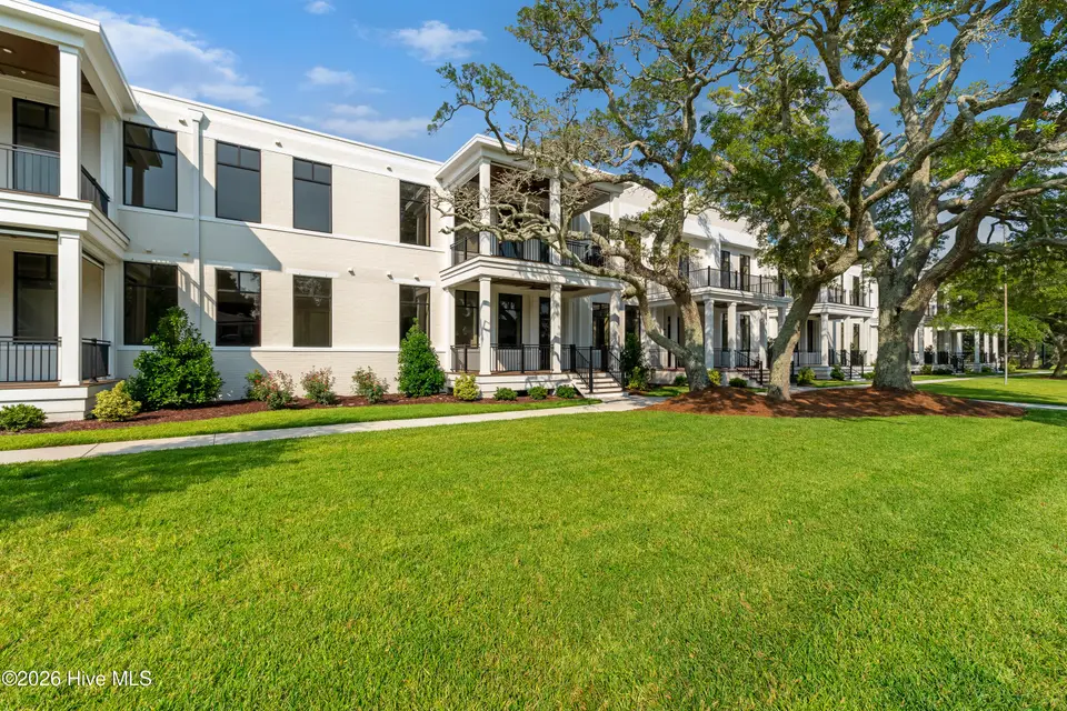 805 Mulberry Street Unit 112, Beaufort, NC 28516 — 1-bedroom condo in 805 Mulberry, Beaufort, NC, photo 1 of 24: 805 Mulberry