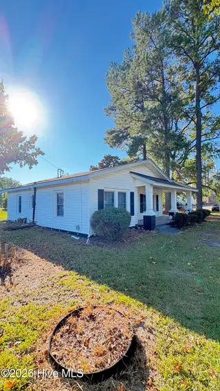 4065 East Avenue, Ayden, NC 28513 — home, Ayden, NC, photo 4 of 27: IMG_7563