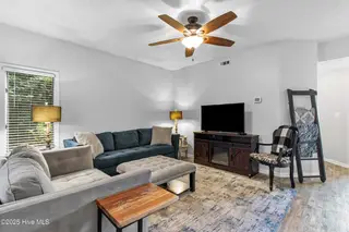 151 Longstreet Drive Apt 104, Wilmington, NC 28412 – photo 9: 10_living room