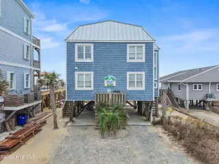 209 W Beach Drive, Oak Island, NC 28465 – photo 5: 209 W Beach Drive