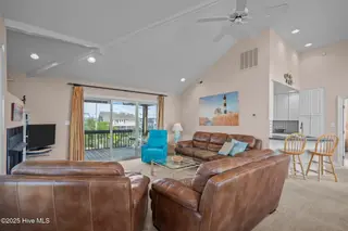 103 N Permuda Wynd Drive, North Topsail Beach, NC 28460 – photo 10: Living Room