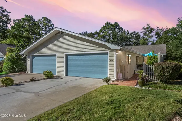 208 Inland Greens Circle, Wilmington, NC 28405