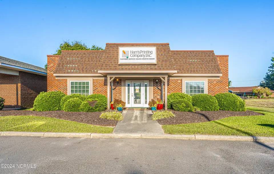 4303 Seven Lakes Plaza, Seven Lakes, NC 27376 – photo 1 of 34: 4303 Seven Lakes Plaza