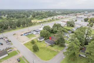 39 Sophia Drive, Jacksonville, NC 28540 — 3-bedroom home in Lakeview Park, Jacksonville, NC, photo 5 of 51: Air