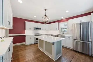 804 Pollock Street, New Bern, NC 28562 – photo 11: 23-web-or-mls-dsc_8662