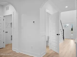 293 E Ivybridge Drive, Hubert, NC 28539 – photo 19: Hallway