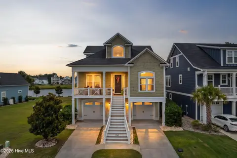 262 Spicer Lake Dr, Holly Ridge