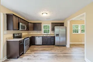 152 Jupiter Trail, Jacksonville, NC 28546 – photo 14: 14-web-or-mls-GI - 152 Jupiter Trail - L
