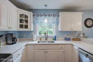 1704 Caracara Drive, New Bern, NC 28560 – photo 8: Kitchen