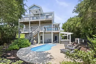 104 Wiley Court, Emerald Isle, NC 28594 – photo 4: Exterior