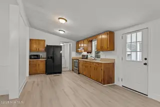 4113 N Highway 101, Newport, NC 28570 – photo 5: kitchen