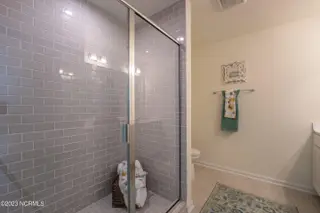 303 Enfield Drive, Carthage, NC 28327 – photo 15: 030_King_Primary Bath
