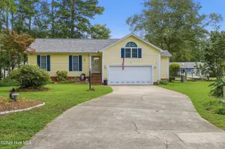 109 Commander Circle, New Bern, NC 28562 – photo 2: 109 commander Cir _ Interior-Exterior (3