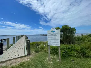101 Wave Court, Newport, NC 28570 – photo 12: IMG_5716