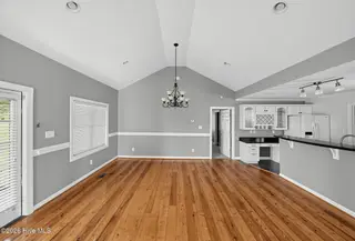 1108 Greenmeade Court, Greenville, NC 27858 – photo 5: 06_1108_Greenmeade_Ct-Dining_room-0115