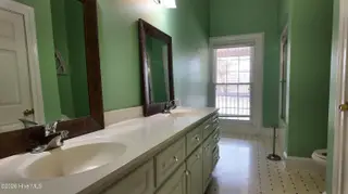 7263 S Nc 41 Highway, Wallace, NC 28466 – photo 13: Bathroom