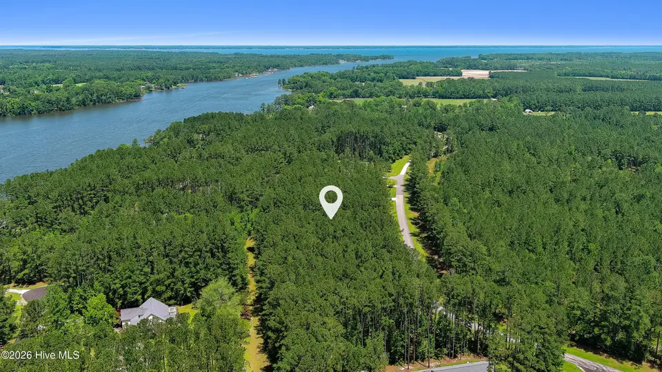 313 Antebellum Drive, Havelock, NC 28532 – photo 1 of 28: Vacant lot in Plantation Harbor