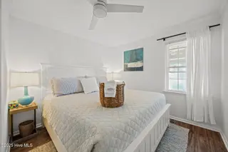 2517 Waccamaw Shores Road, Lake Waccamaw, NC 28450 – photo 22: Guest room 1