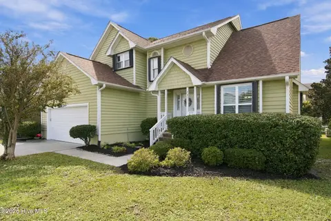 721 Sloop Pointe Ln, Kure Beach